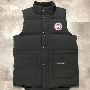 Canada Goose Black Puffer Vest